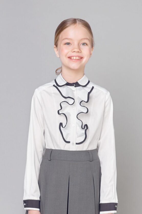 Блузка нарядная “Премиум” с контрастной отделкой и съемным галстуком, белая