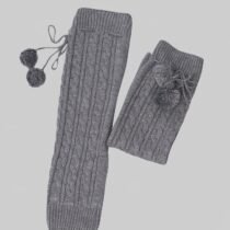 Гетры вязаные с понпонами для девочки