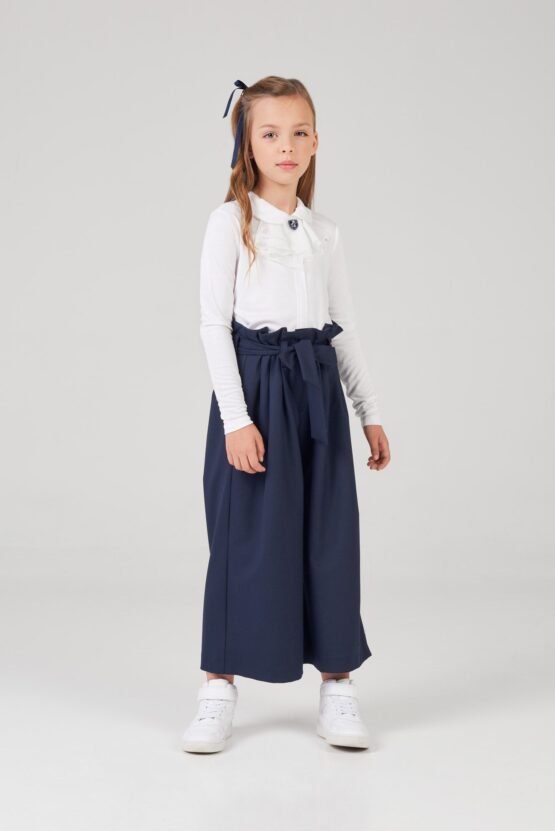 Блузка трикотажная с жабо