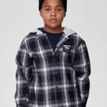 ՎԵրնաշապիկ կապիշոնով