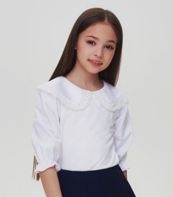 Джемпер с декоративным воротником