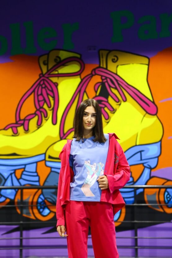 Բաց Կապույտ Շապիկ