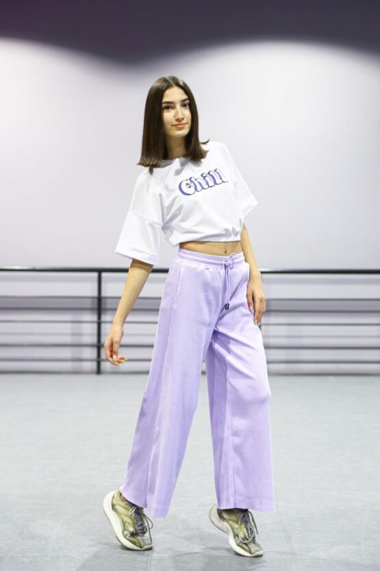 Տաբատ լայն մանուշակագույն