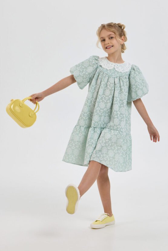 Վոլաններով զգեստ